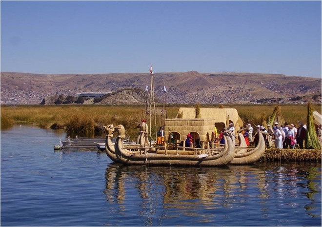 Titicaca lake peru - Living + Nomads – Travel tips, Guides, News ...