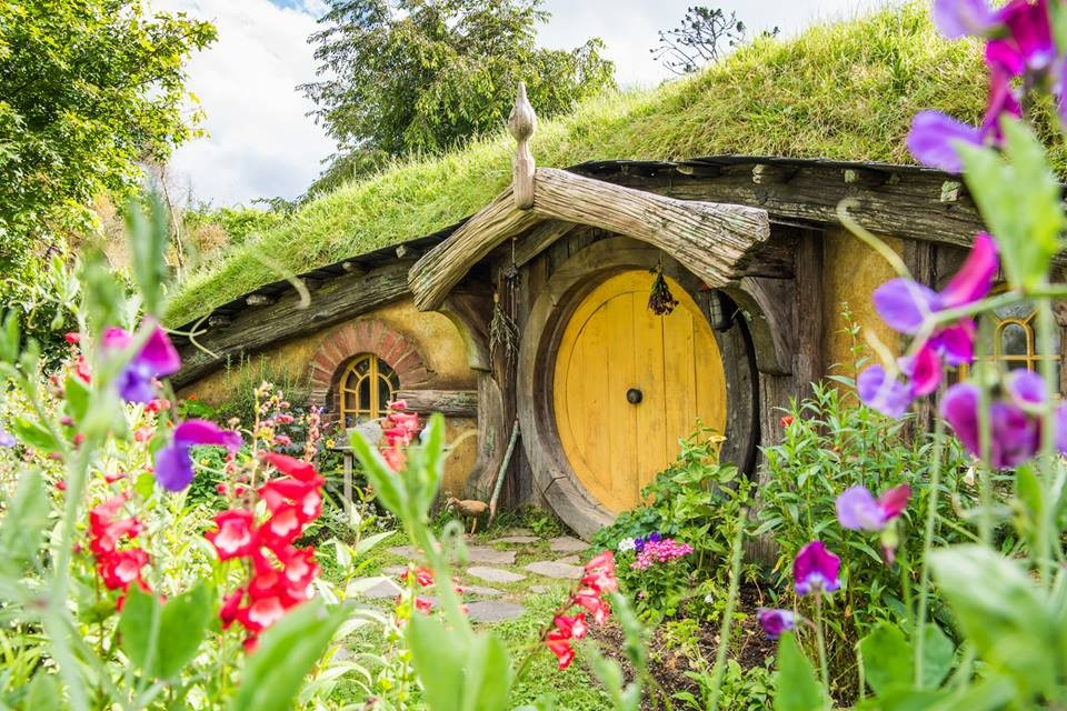 hobbiton fairy village the lord of the rings new zealand (10)