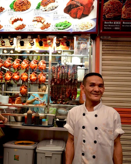 singapore street food vendor awarded a michelin star