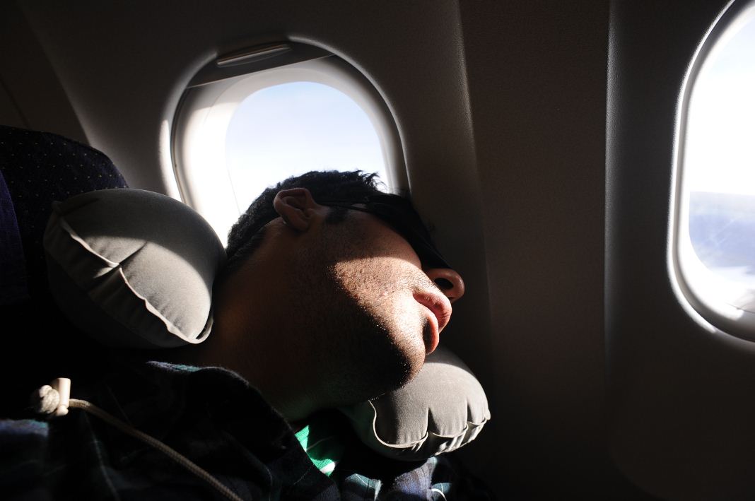 how to avoid jet lag tips 2