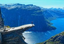 -trolltunga-cliff-hordaland-county-norway