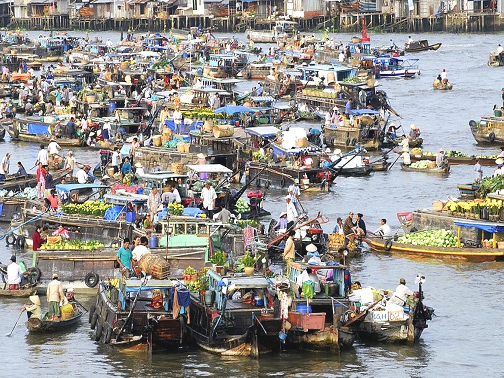 nga nam floating market soc trang mekong delta destinations