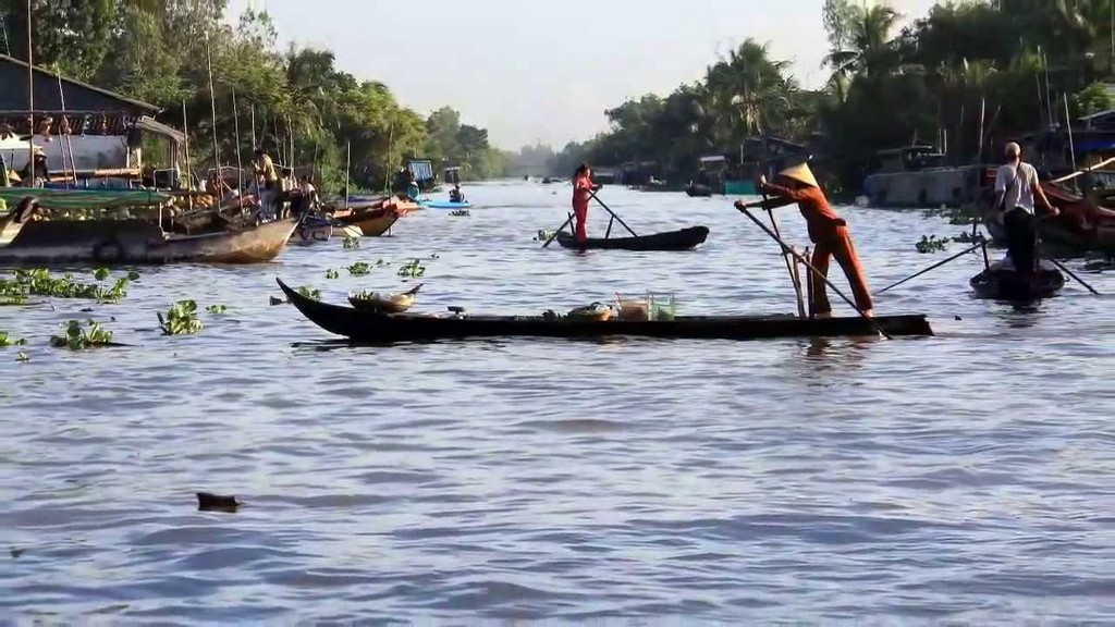 2-nga-nam-floating-market-soc-trang-7