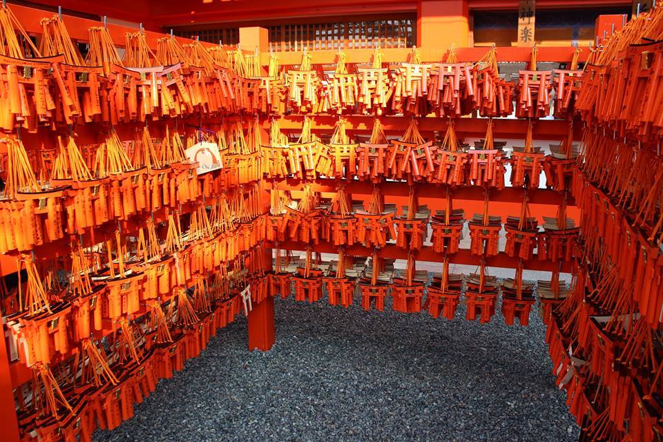 Fushimi Inari Shrine - One of most famous shrine in Japan (10)