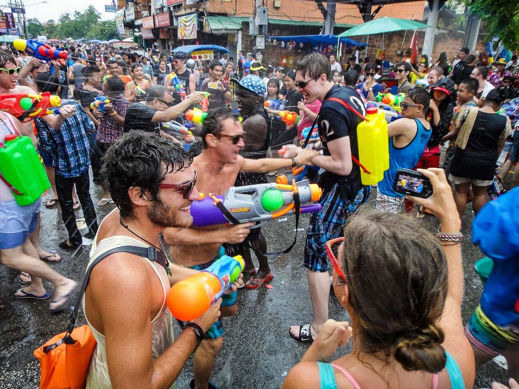 The water festival Songkran-Thailand-the water festivals in Southeast Asian2