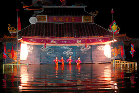 hue water puppet show 2