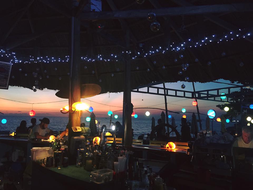 rory's beach bar phu quoc kien giang vietnam (1)