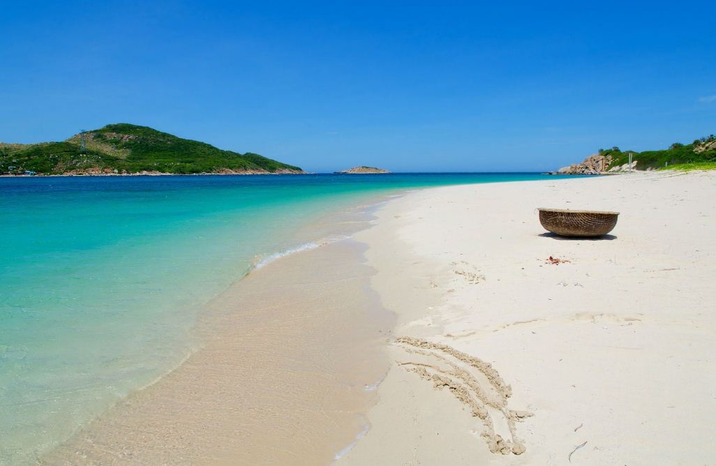 co to beach vietnam