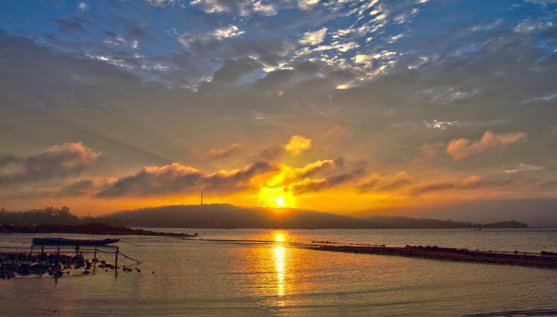 sunset in co to island