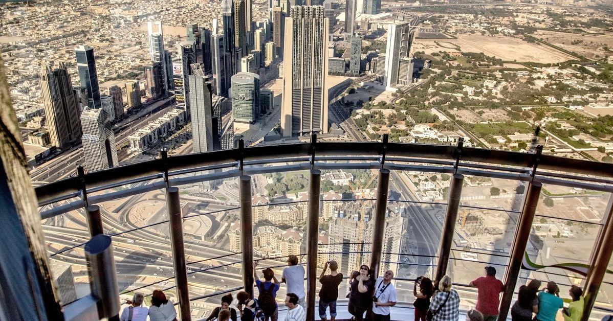 Burj Khalifa observation deck. dubai travel blog