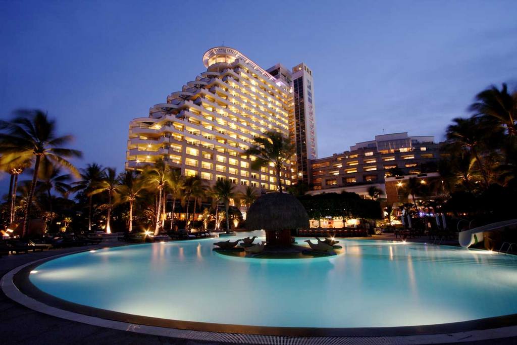 White Lotus Skybar – Hilton Hua Hin Resort-thailand-best place to visit in thailand1
