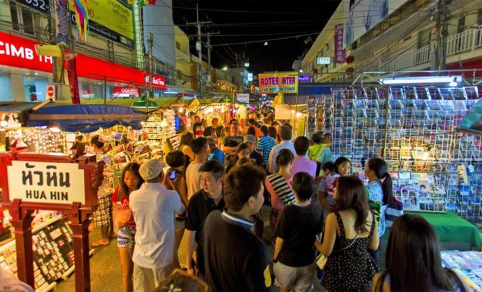 hua hin night market. hua hin nightlife thailand