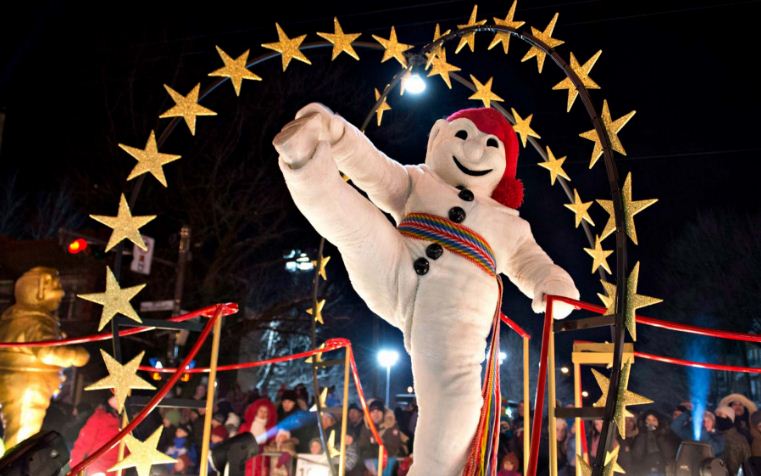 quebec winter carnival night parade