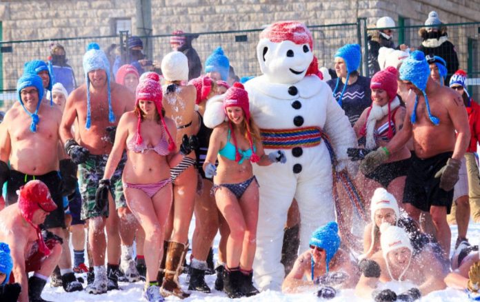 snow bathing quebec winter carnival 2017 schedule dates canada 2
