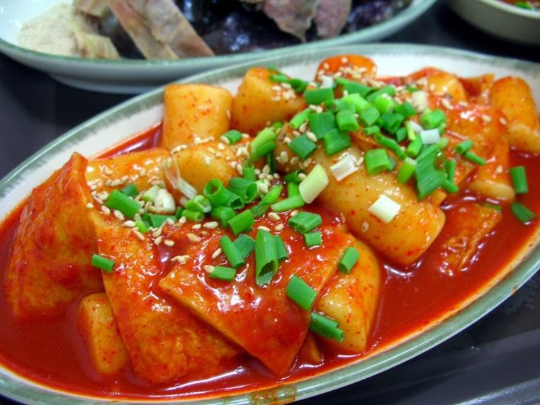 Tteokbokki in korean street food around the world