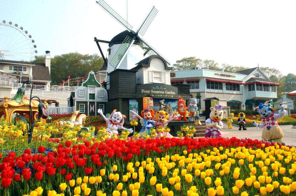 Everland, South Korea. One of the best amusement parks in Asia.| everland korea blog