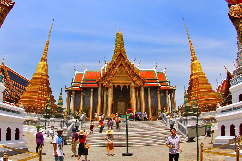best temples in bangkok famous temples in bangkok grand palace and what phra kaew bangkok itinerary what to do in bangkok for 3 days (1)