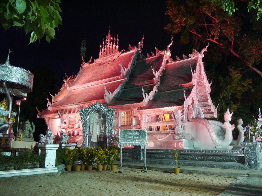 Sri_suphan-temple-chiang_mai