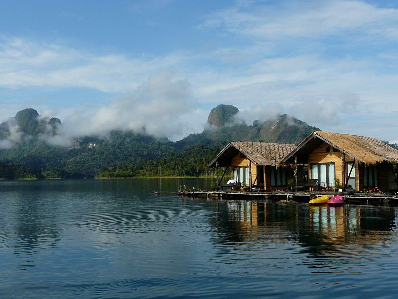 Khao-sok national park Floating houses in Khao Sok National Park