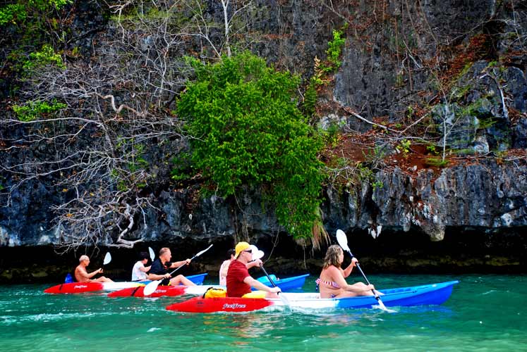kayak in Koh phi phi