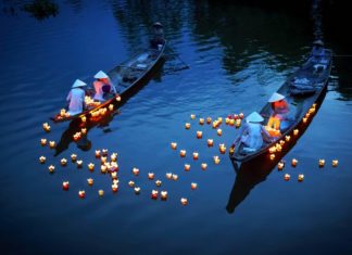 things to do in hoi an at night