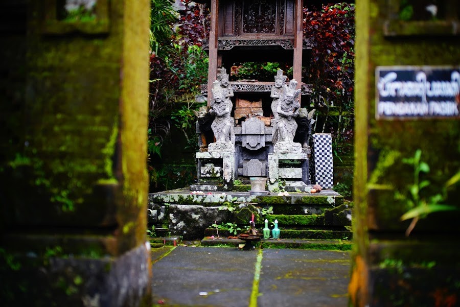 Pura Luhur Batukaru temple bali2