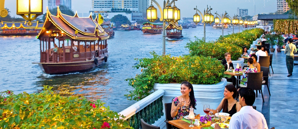 Mandarin Oriental-hotel-most-luxury-hotels-in-hong-kong4