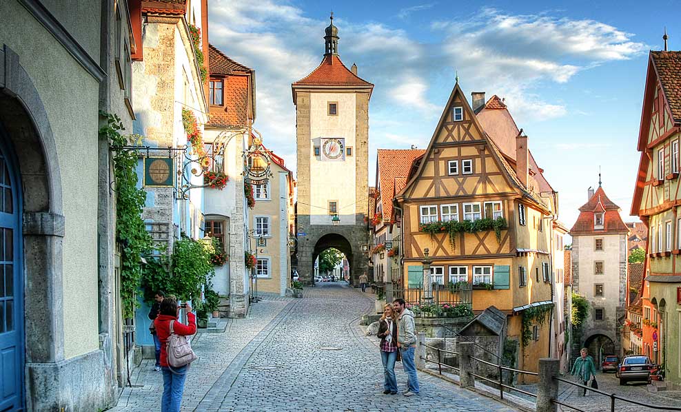 Rothenburg ob der Tauber5 most beautiful towns in germany medieval towns in germany best town to live in germany
