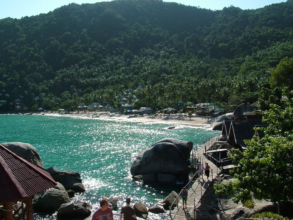 Koh-Phangan-Haad-Yuan-beach koh phangan beach (1)
