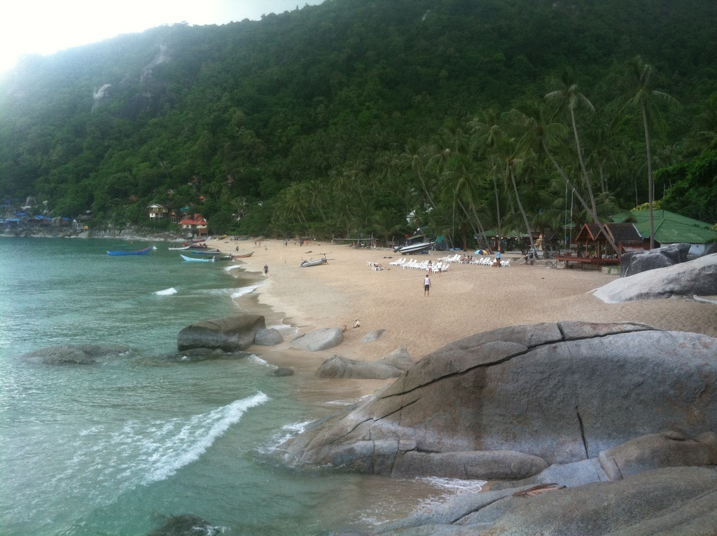 Koh-Phangan-Haad-Yuan-beach koh phangan beach (3)