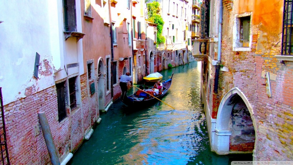 The Streets Of Venice
