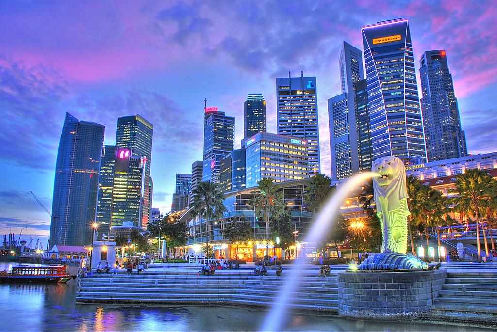 The Merlion Singapore1 how to save money travelling in singapore singapore budget travel tips is singapore expensive to holiday