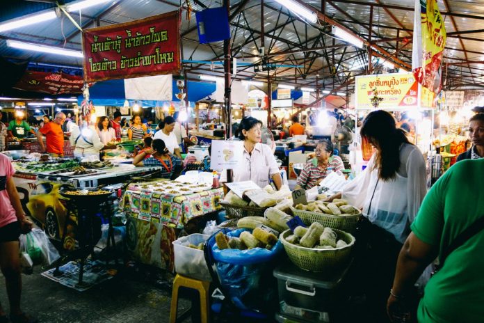 Explore Phuket weekend night market — Enjoy shopping at Phuket's most ...