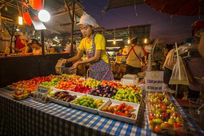 Explore Phuket Weekend Night Market — Enjoy Shopping At Phuket's Most ...