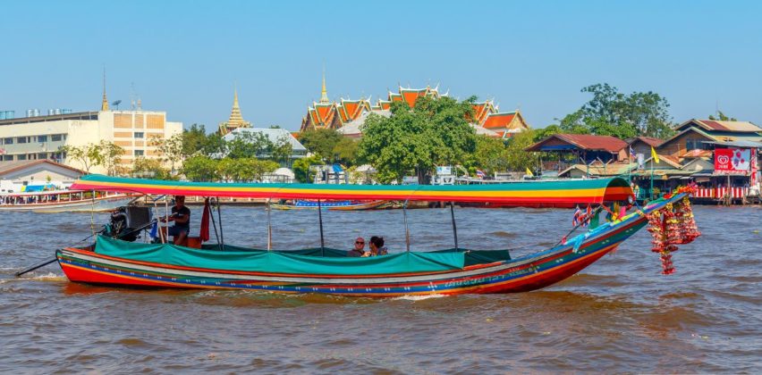 Chao Phraya tourist boat — How to getting around Bangkok by boat ...