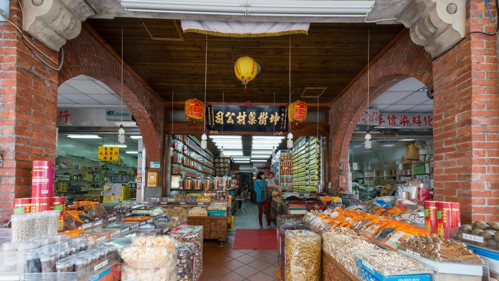 A dried food shop in Taipei's Datong District. taiwan culinary taiwan food trip taiwan food blog