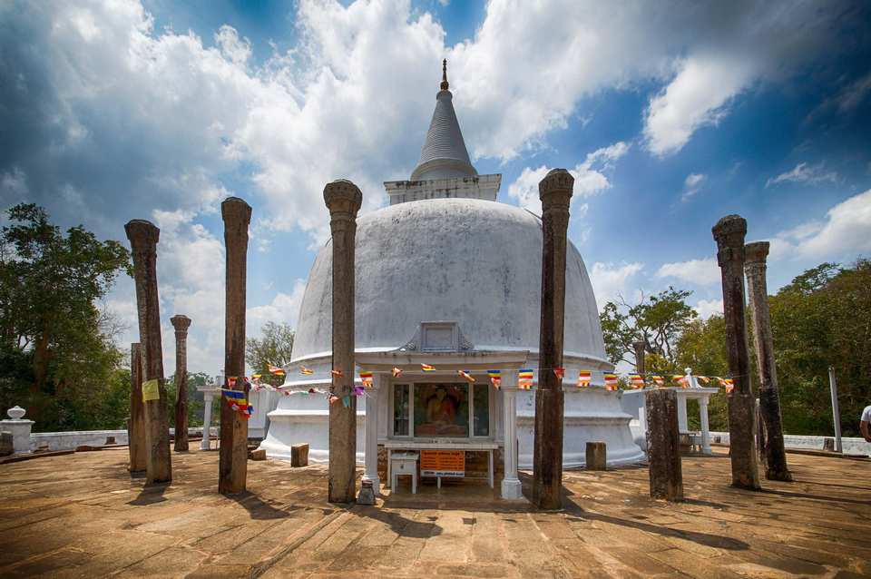 Ancient_City_Of_Anuradhapura top things to do in sri lanka (3)