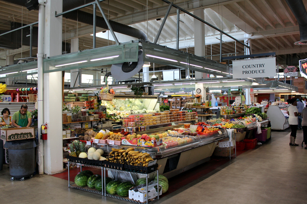 Sapporo Jyoga Ichiba-curb market-hokkaido1