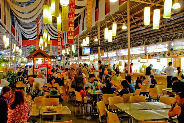 Chiang Mai Night Bazaar restaurants — Top 10 food courts & best ...