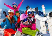 skiing-with-teenagers