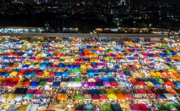 Top night market in Bangkok — Top 5 Bangkok best night markets you must-visit Rot Fai Train Night Market-bangkok2