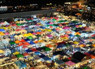rot-fai-rachada-night-market-bangkok3