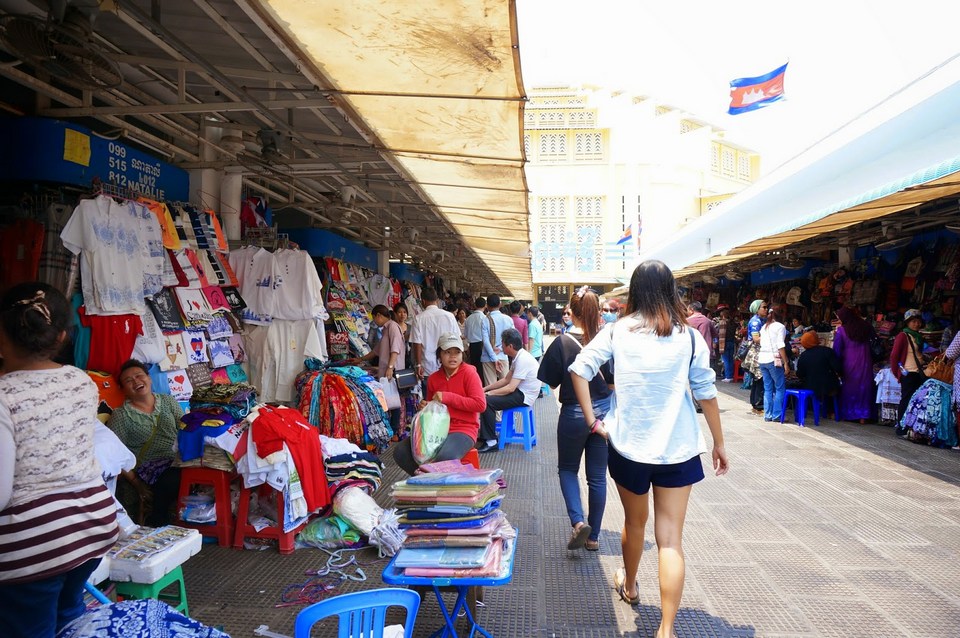 Cambodian Food in Phnom Penh Central Market