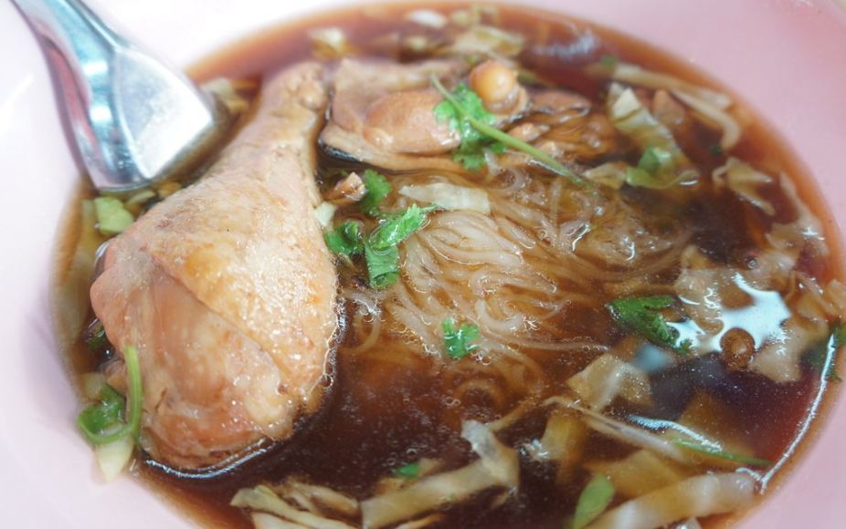 Chicken noodles-chatuchak-bangkok-thailand7 chatuchak market food chatuchak food guide chatuchak food blog