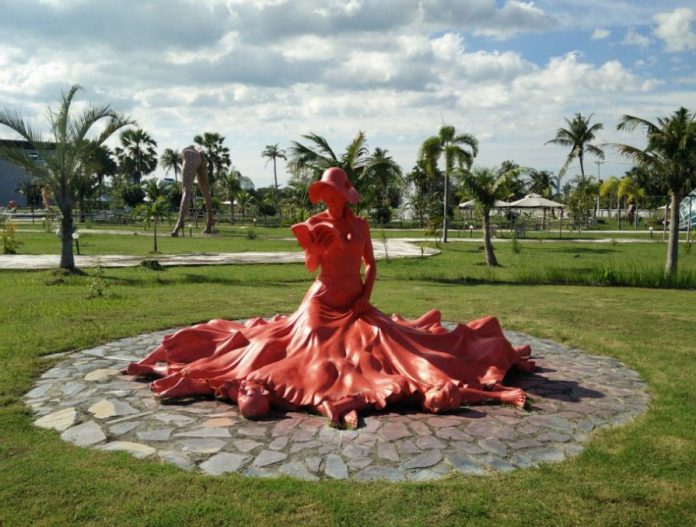 Love Art Park Pattaya — Exploring 18+ sculpture garden in Pattaya