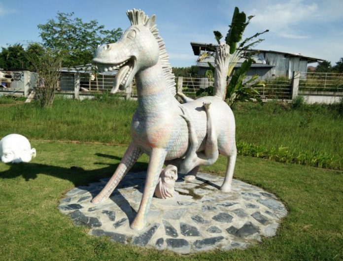 Love Art Park Pattaya — Exploring 18+ sculpture garden in Pattaya