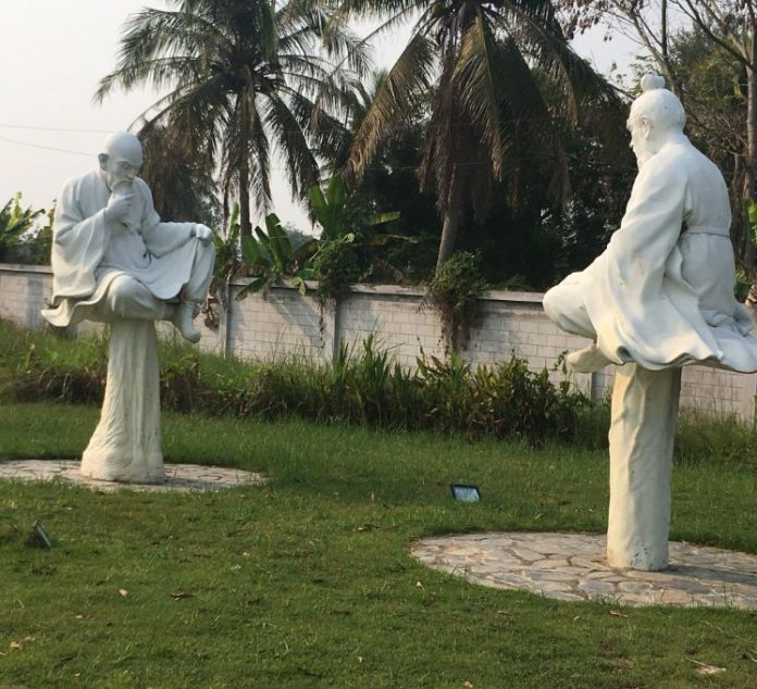 Love Art Park Pattaya — Exploring 18+ sculpture garden in Pattaya