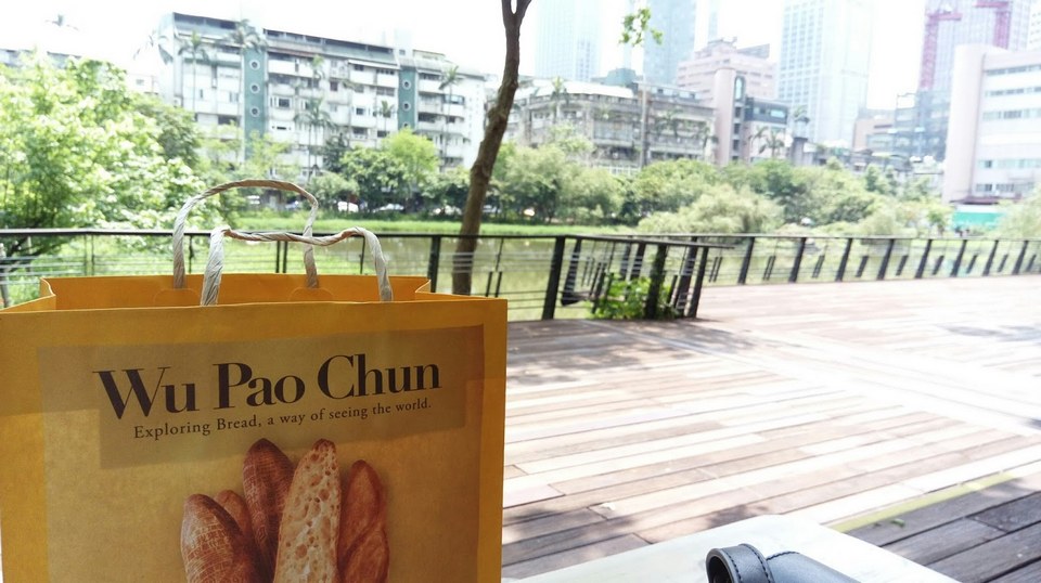 Wu Pao Chun bread brand taiwan must eat taiwan food blog must eat food in taiwan