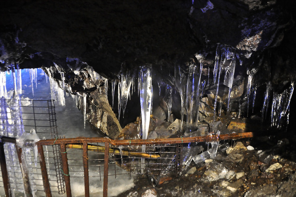 Narusawa-hyōketsu Ice Cave3