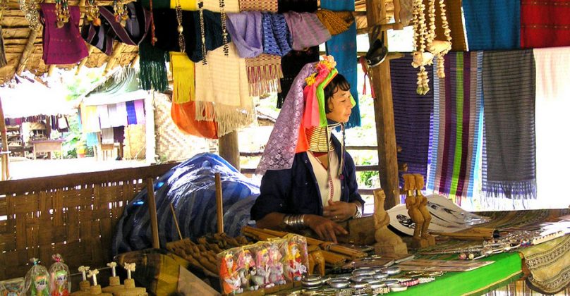 Visit Karen Long Neck Village — Meet the last long neck women in Chiang ...